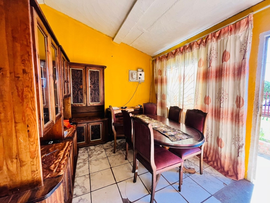 2 Bedroom Property for Sale in Bloemside 2 Free State